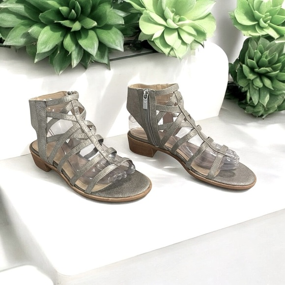 Isola silver Genesis Anthracite sandals
Size 8.5 - Picture 1 of 14